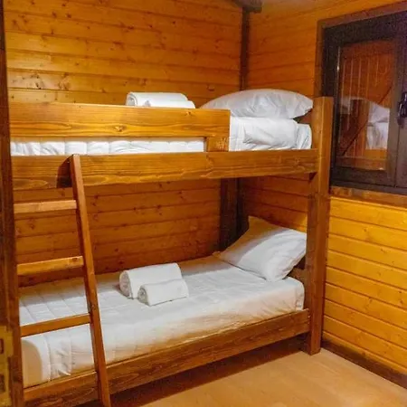 Charming Chalet In Branca With Shared Pool Chalé *